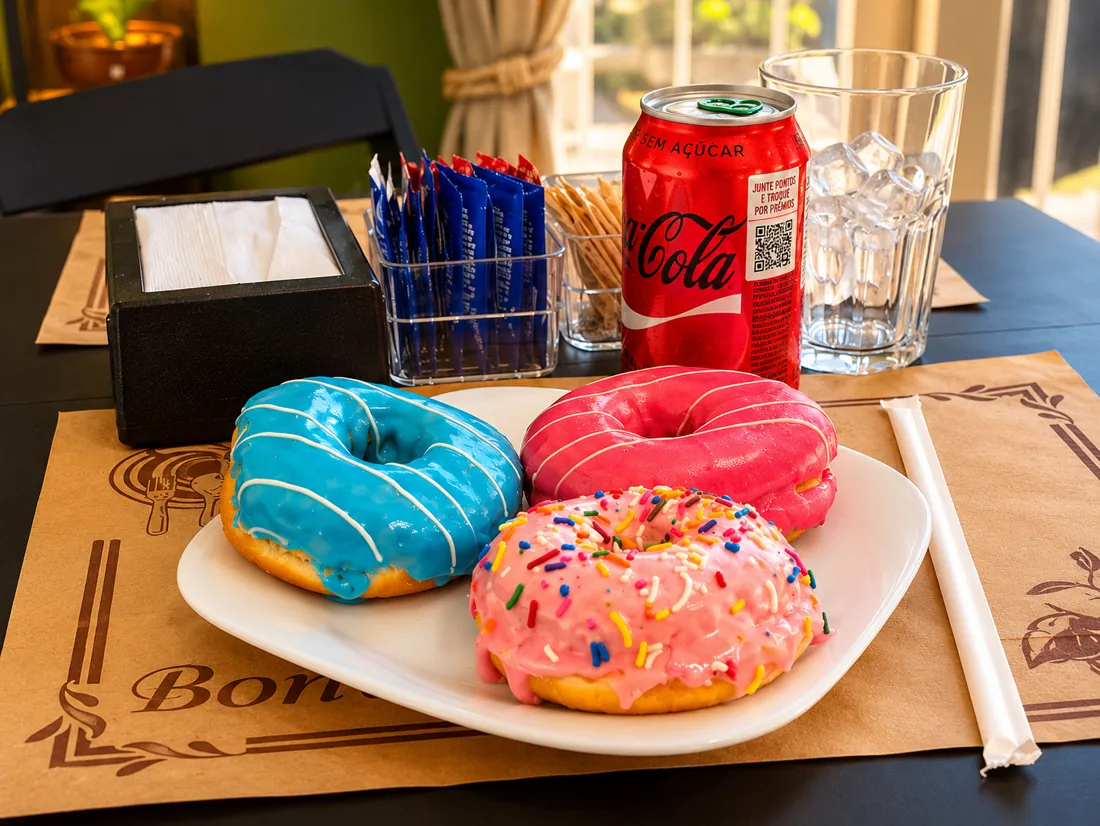 Donuts na Volare Cafeteria